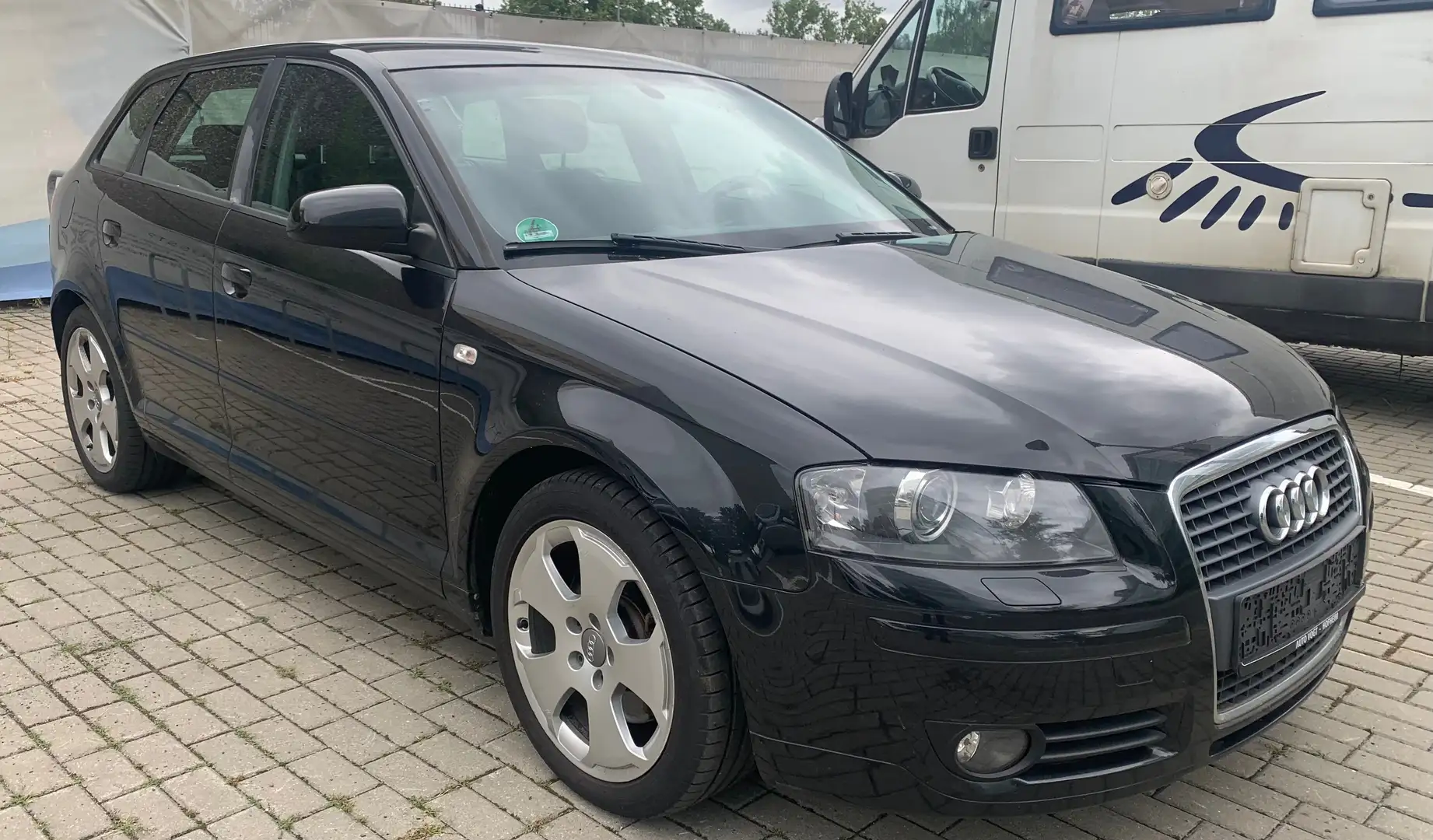 Audi A3 2.0 TDI Ambition (125kW) Automatik DSG xenon Schwarz - 1
