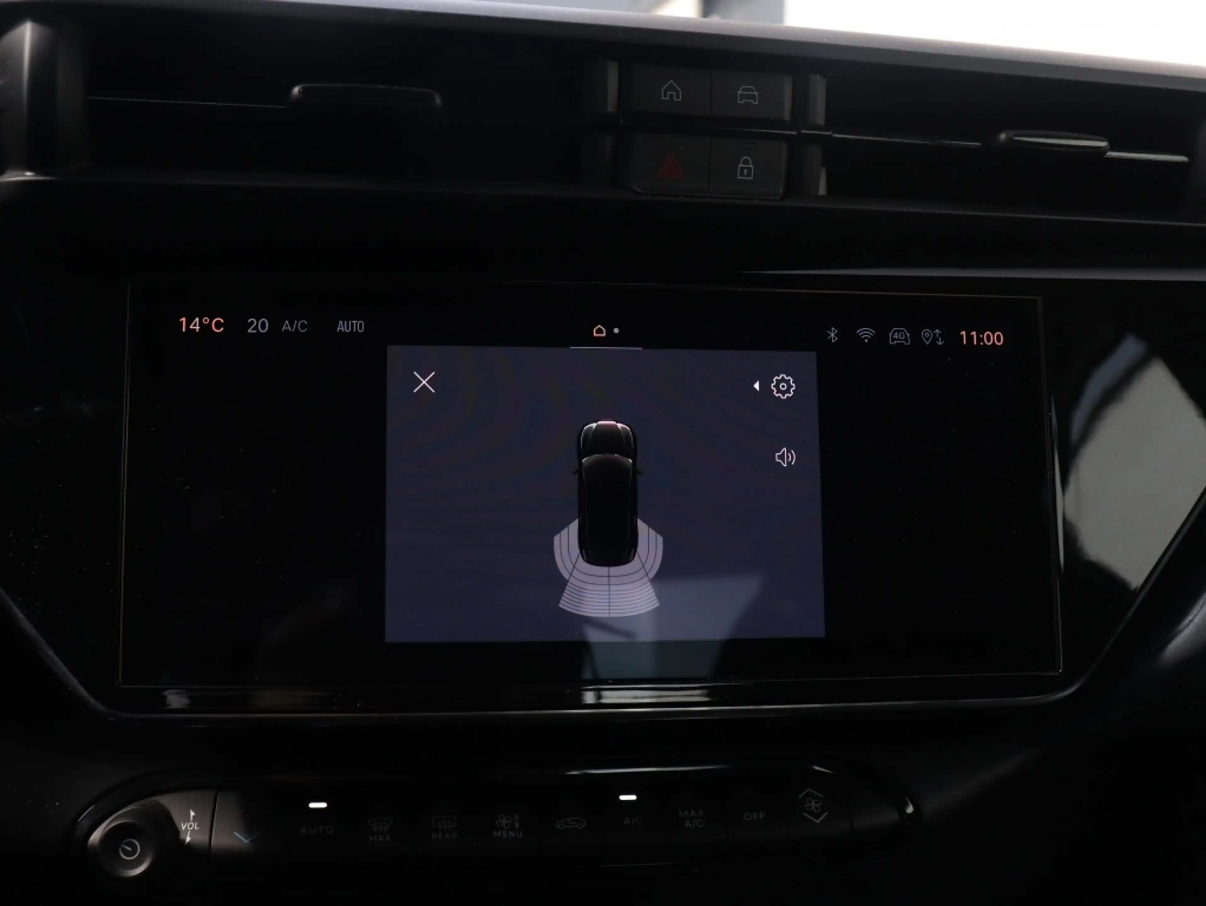 Alfa Romeo Junior Elettrica 54 kWh | Carplay | Clima | Cruise | LED — photo 12