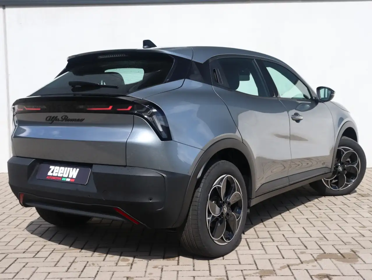 Alfa Romeo Junior 2025