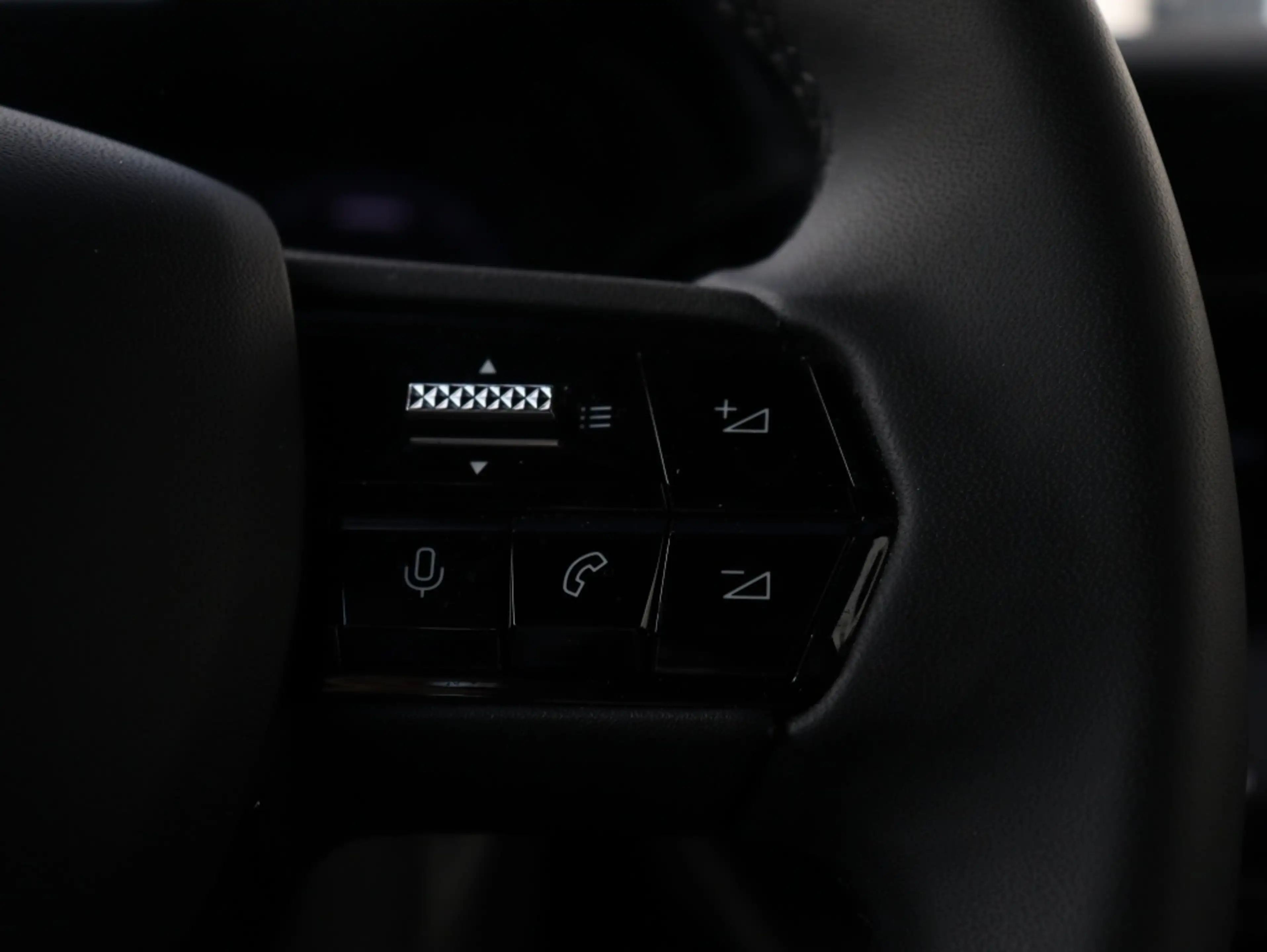 Alfa Romeo Junior Elettrica 54 kWh | Carplay | Clima | Cruise | LED — photo 10