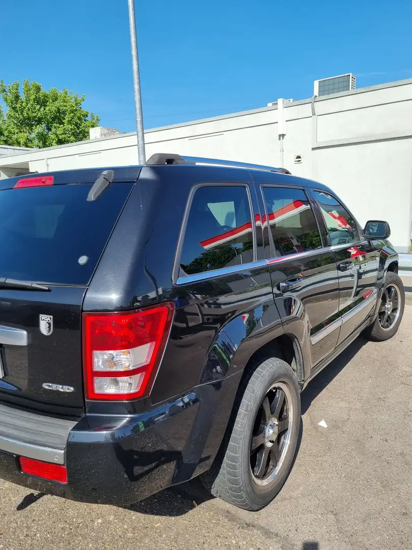 Jeep Grand Cherokee 3.0 CRD Automatik DPF Overland Schwarz - 2