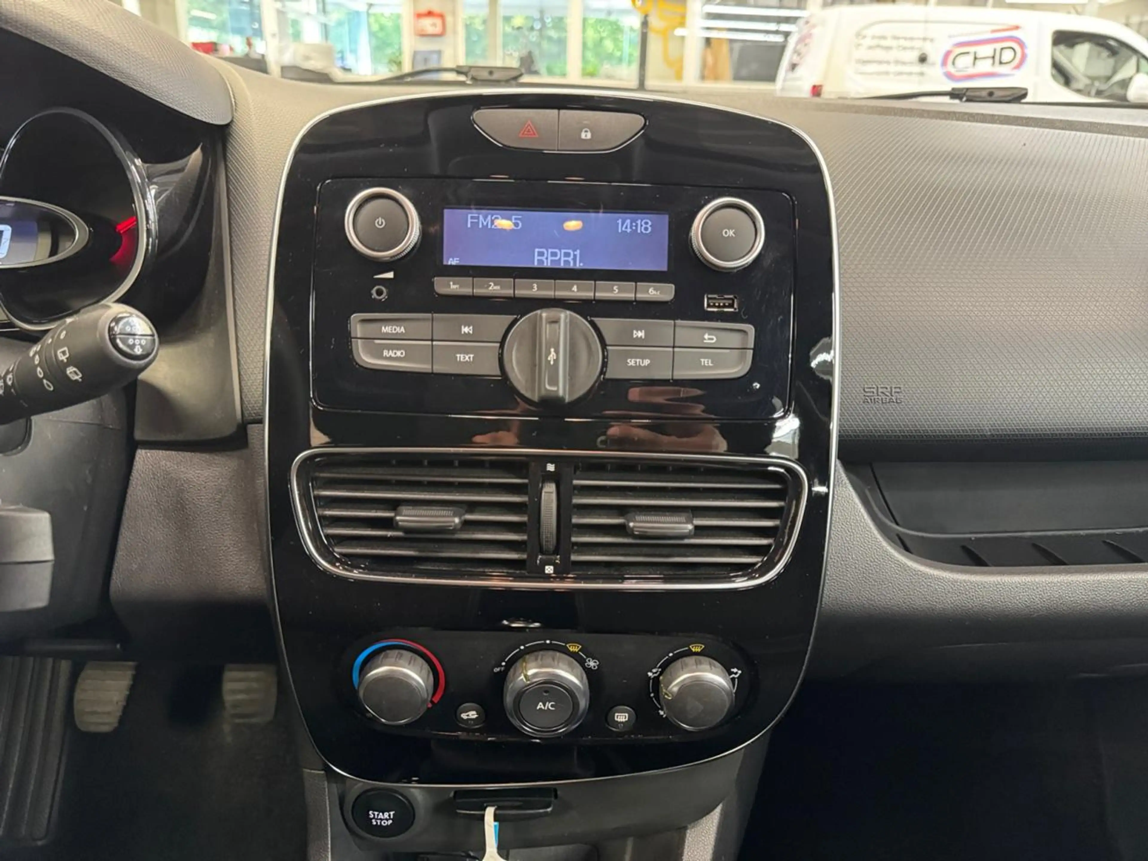 Renault Clio Clio 0.9 TCe Zen (EU6c) — photo 13