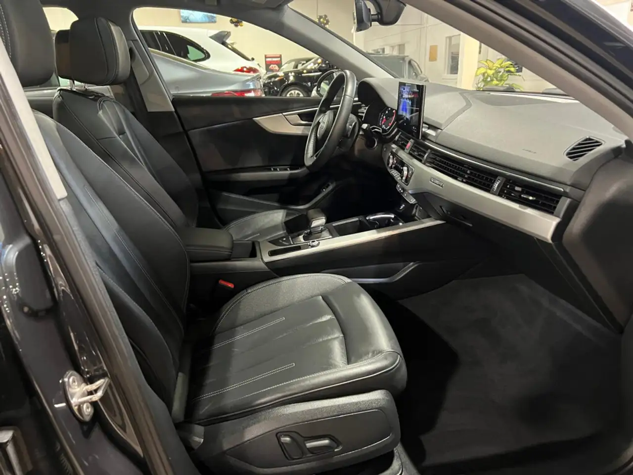 Audi A4 снимка Audi A4