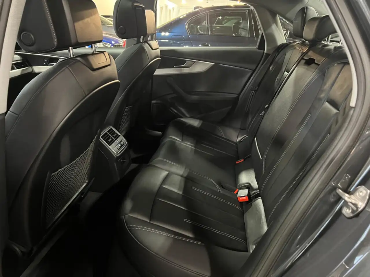 Audi A4 снимка Audi A4