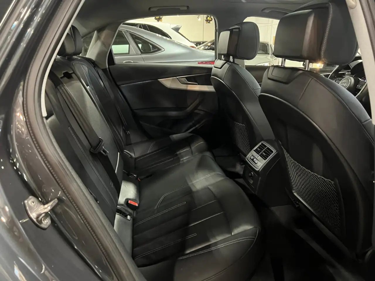 Audi A4 снимка Audi A4