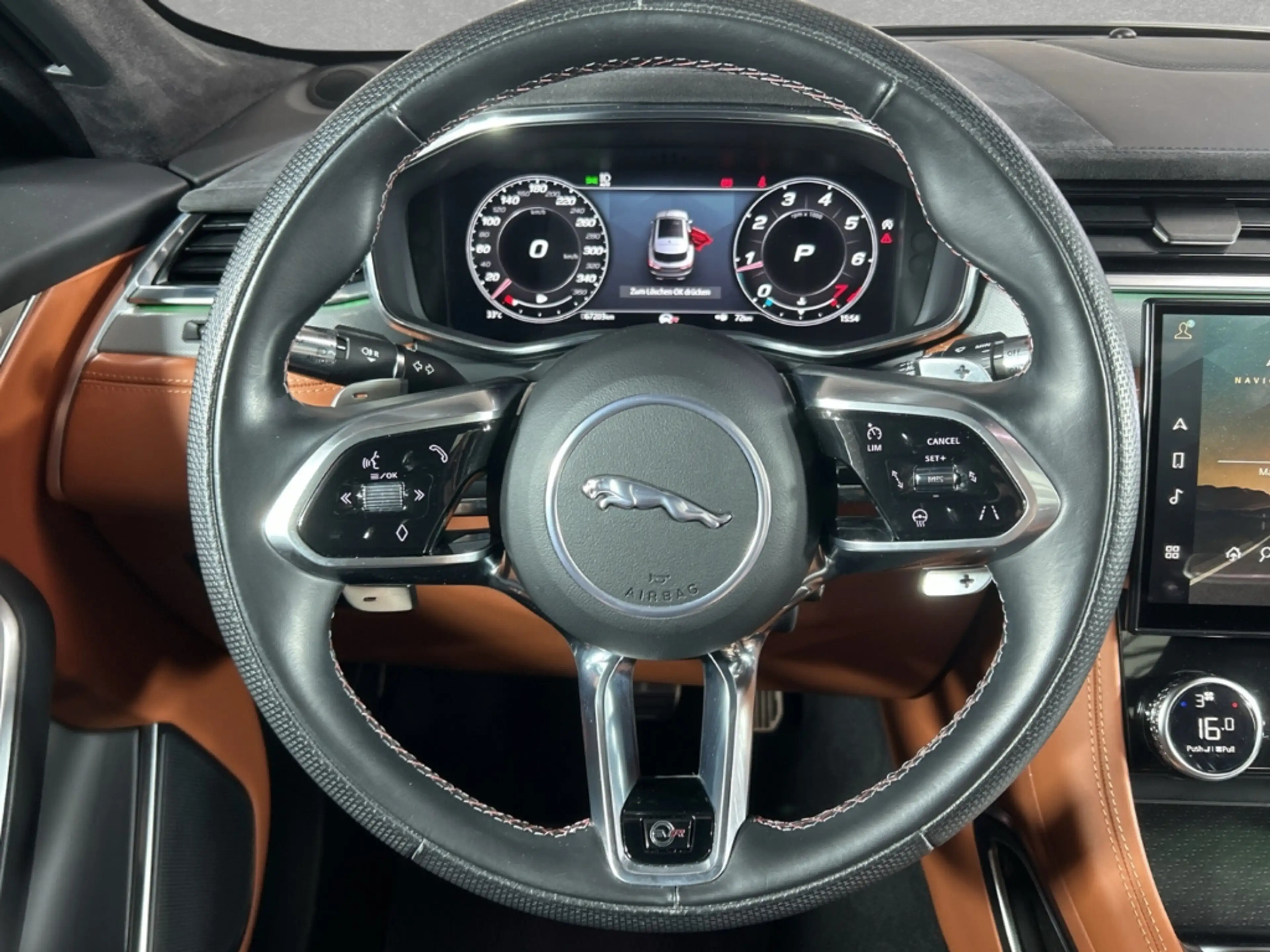 Jaguar F-Pace AWD P550 SVR Pano SVO Matt — photo 12