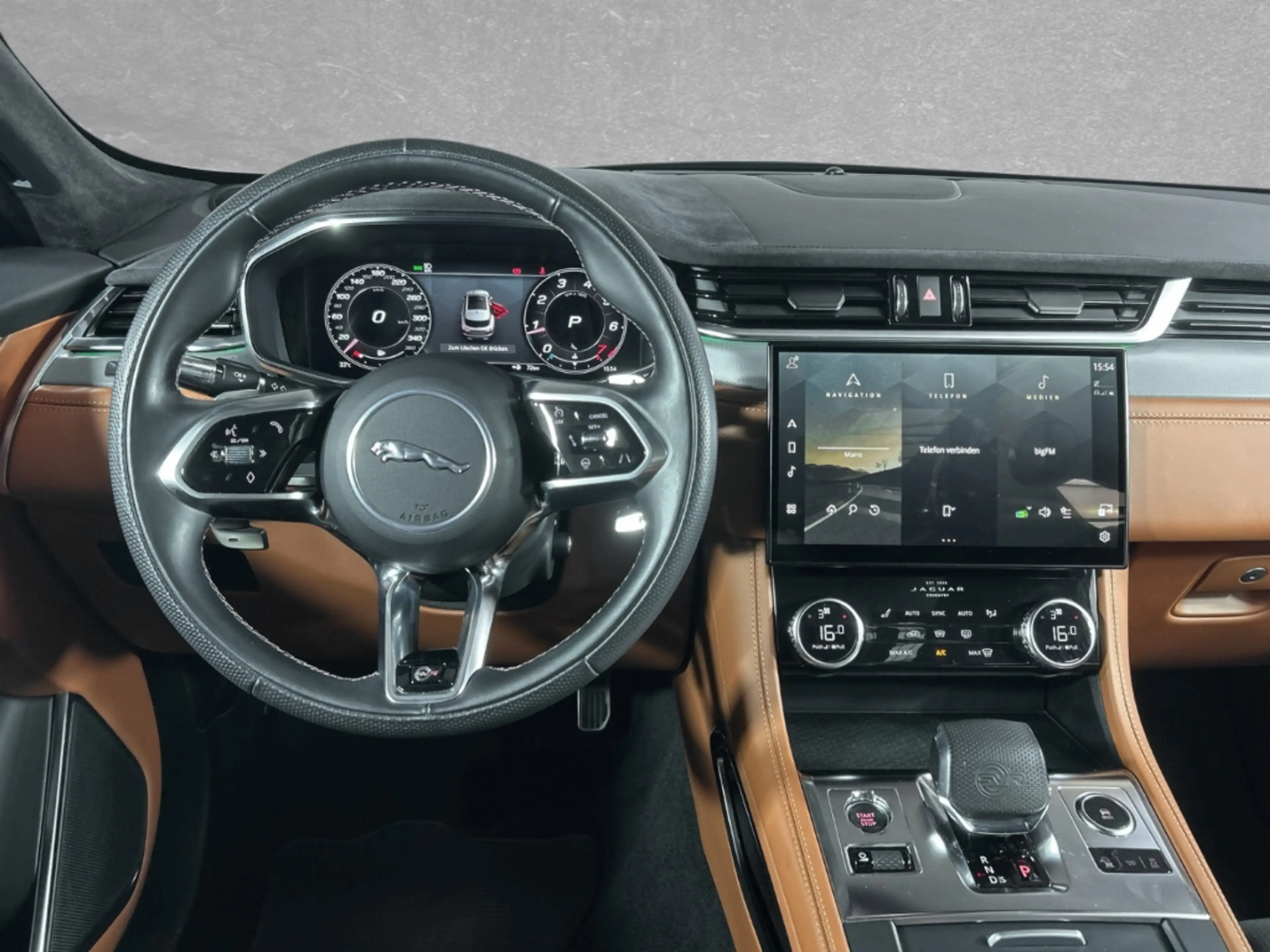 Jaguar F-Pace AWD P550 SVR Pano SVO Matt — photo 11
