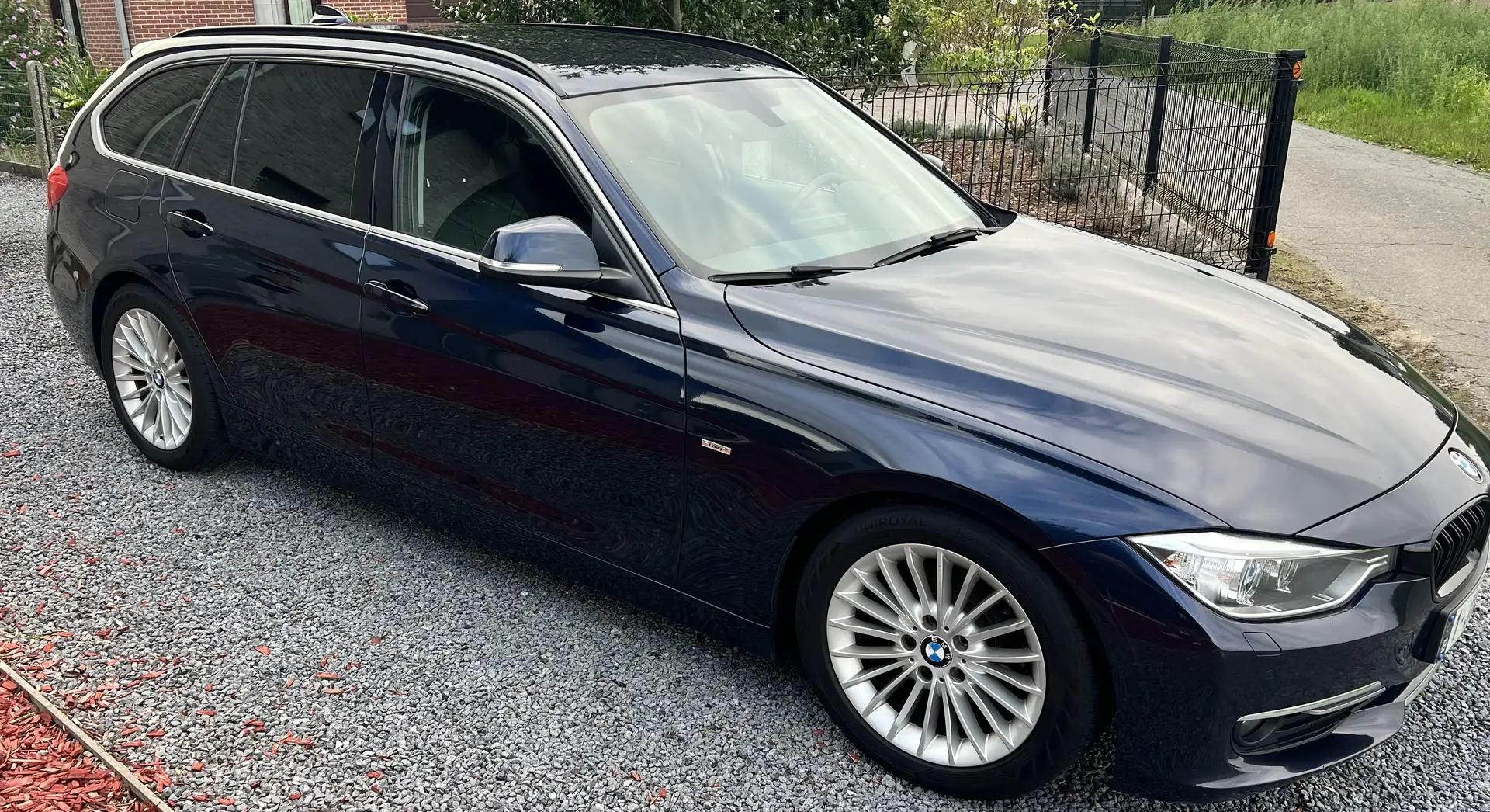 BMW 318 318d DPF Touring Luxury line - 2