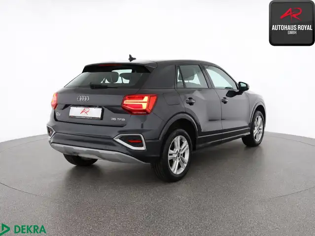 Audi Q2 view 5