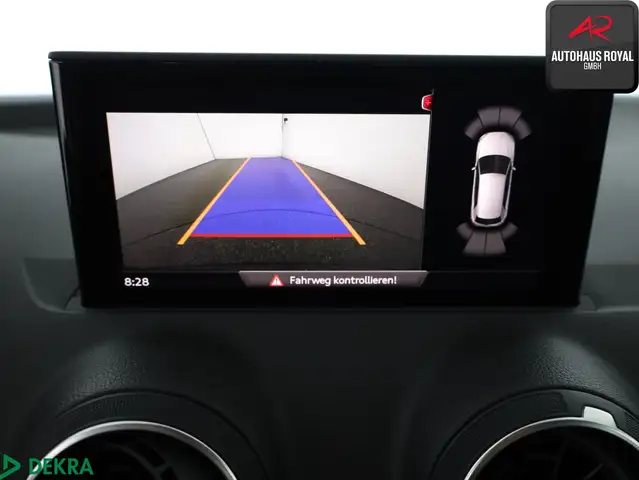 Audi Q2 view 15
