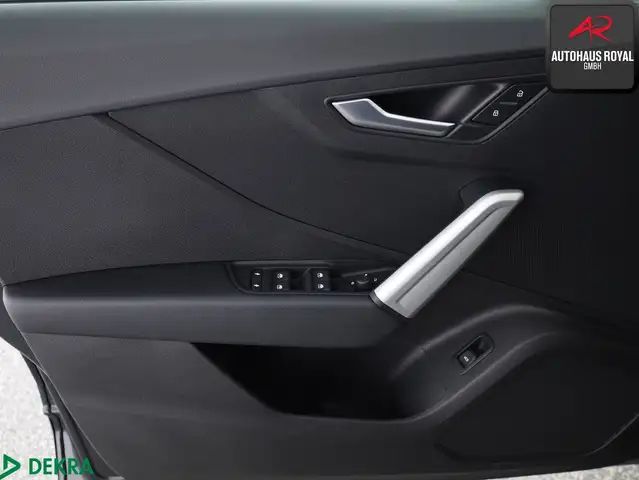 Audi Q2 view 13