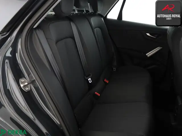 Audi Q2 view 12