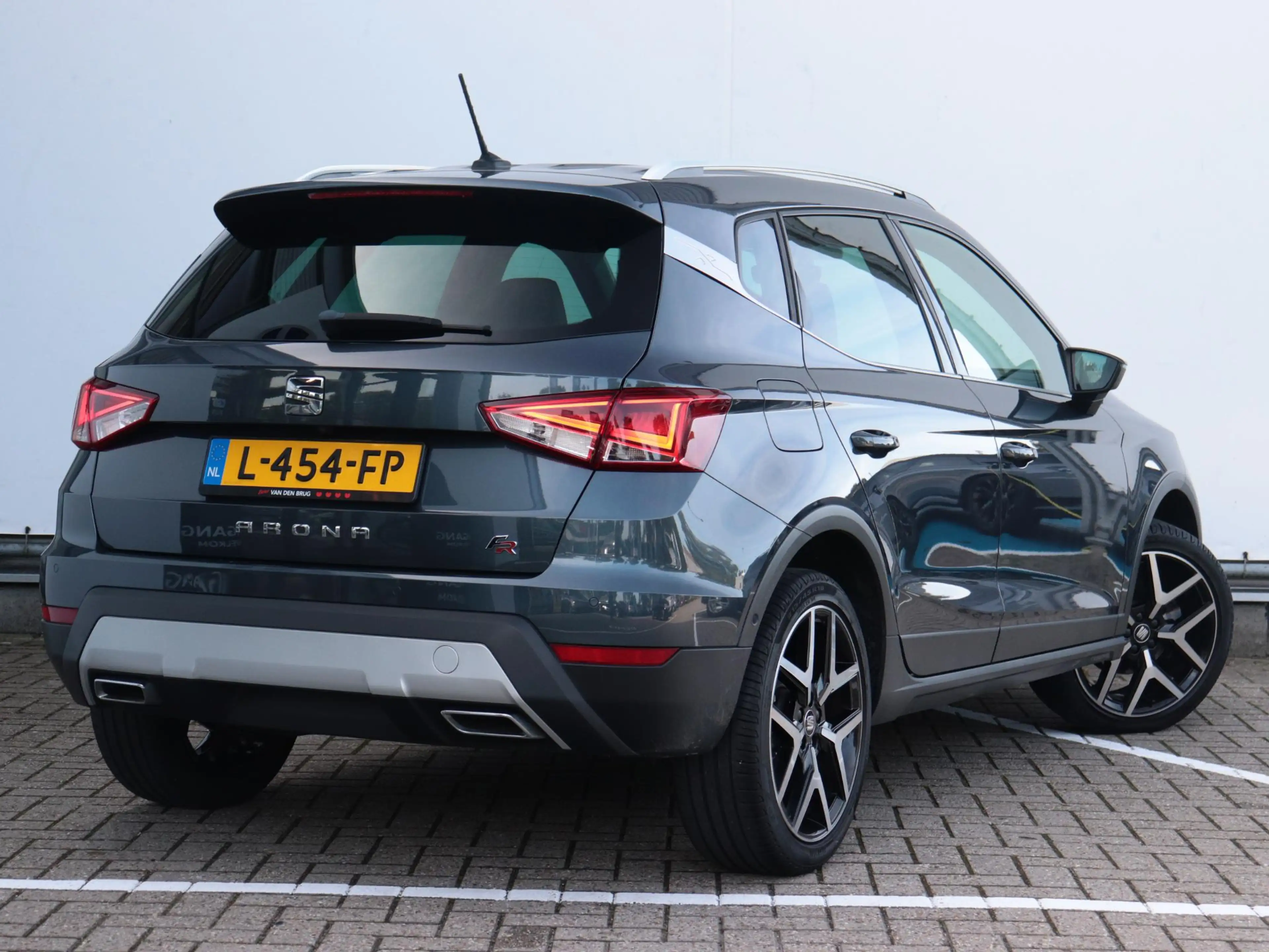 SEAT Arona 1.0 TSI FR Limited Edition | Keyless | Camera | AC — photo 5