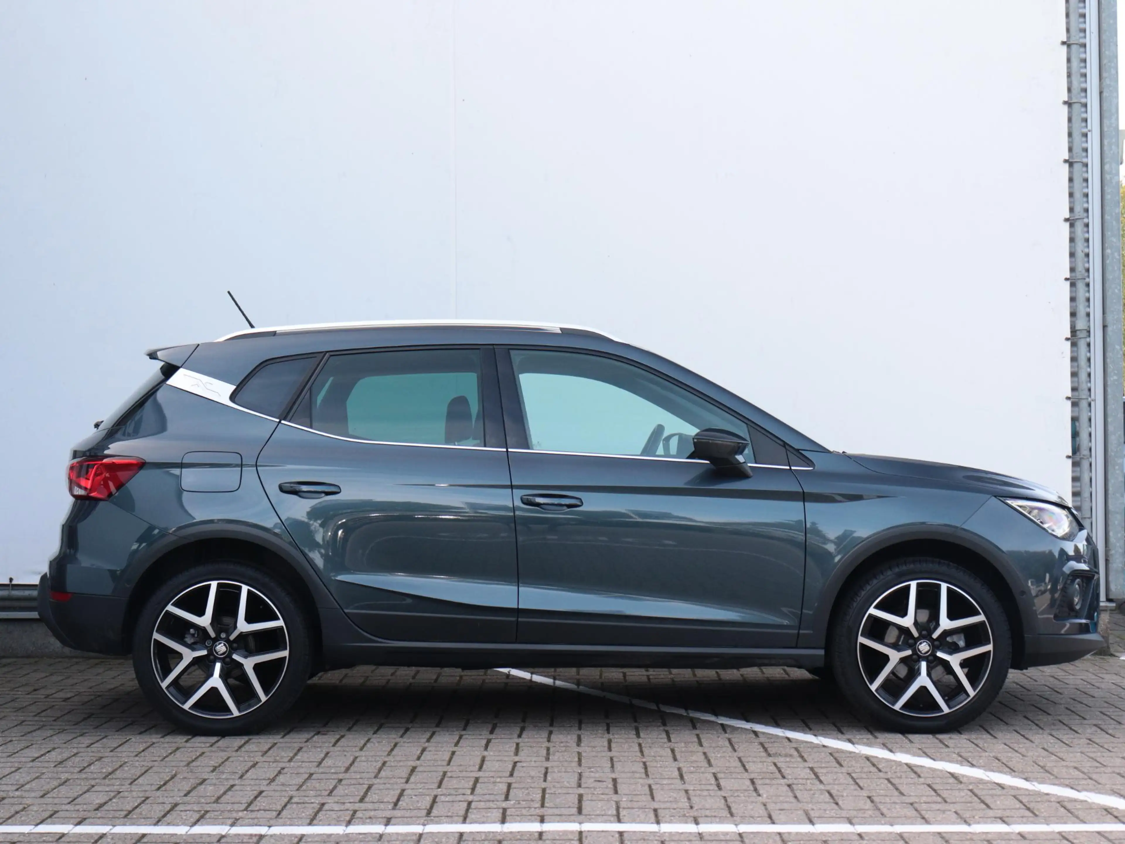SEAT Arona 1.0 TSI FR Limited Edition | Keyless | Camera | AC — photo 4