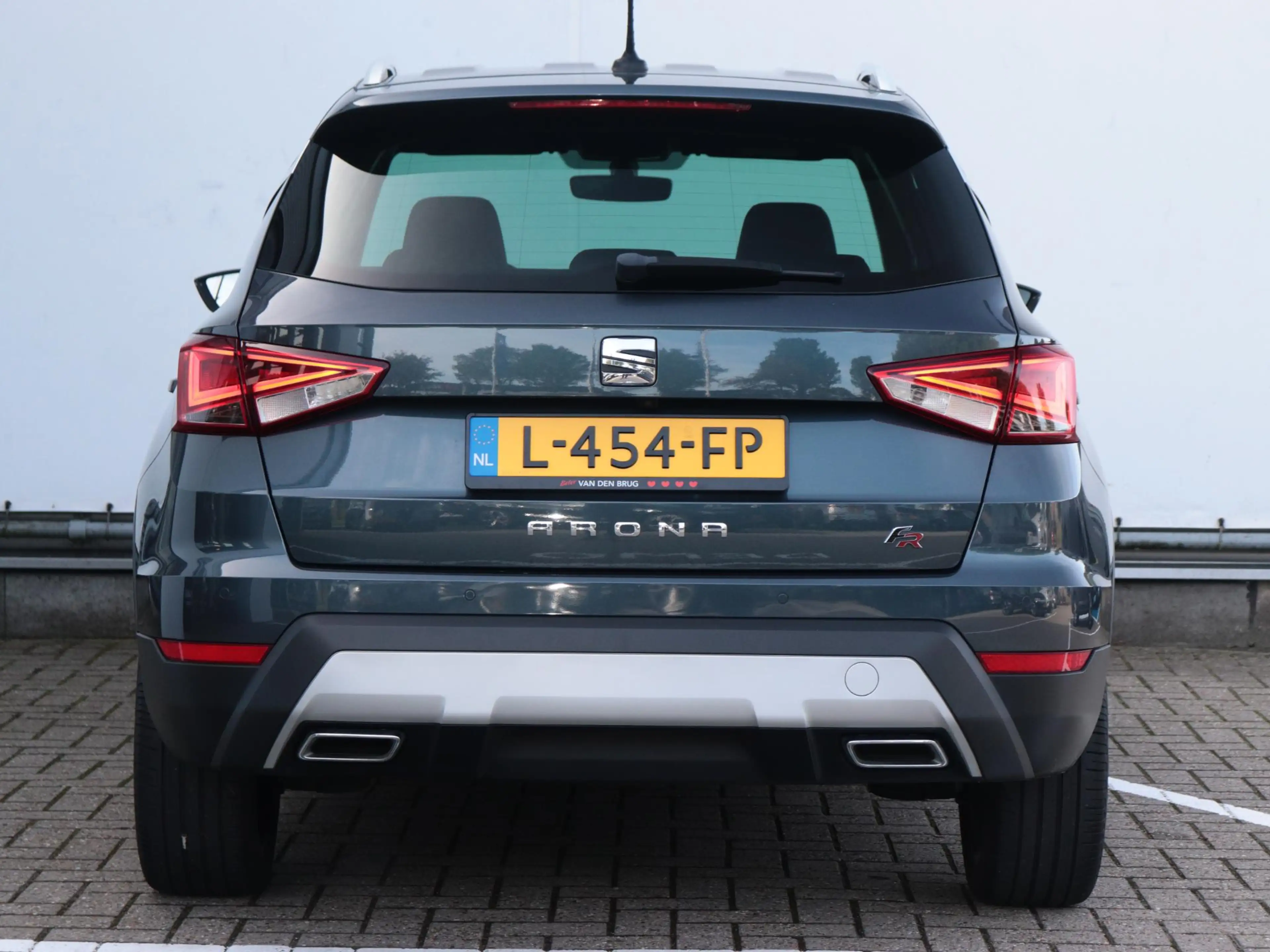 SEAT Arona 1.0 TSI FR Limited Edition | Keyless | Camera | AC — photo 7