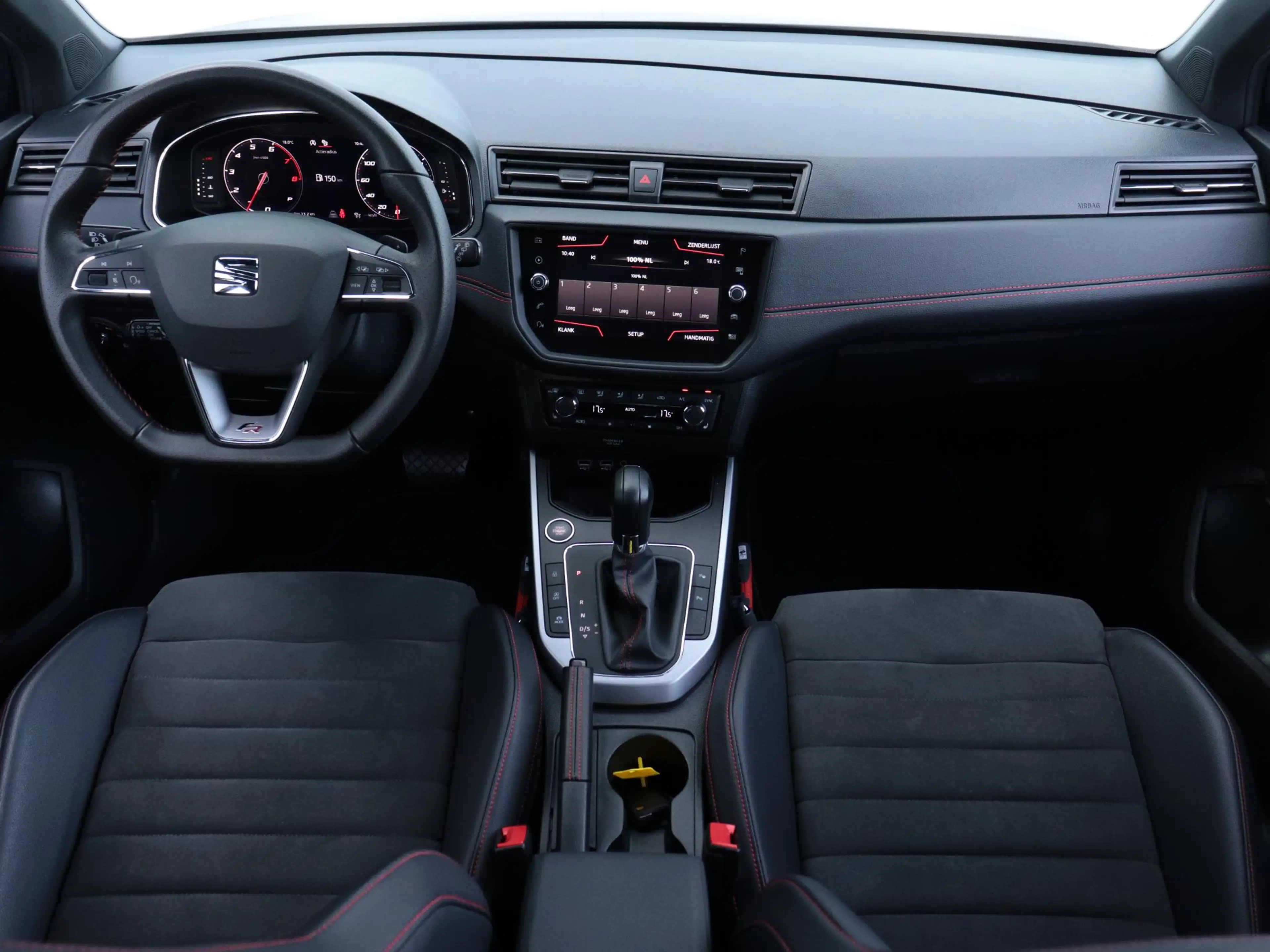 SEAT Arona 1.0 TSI FR Limited Edition | Keyless | Camera | AC — photo 12
