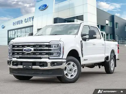 White 2026 Ford F-250 Super Duty Pickup Truck Four-Wheel Drive Automatic