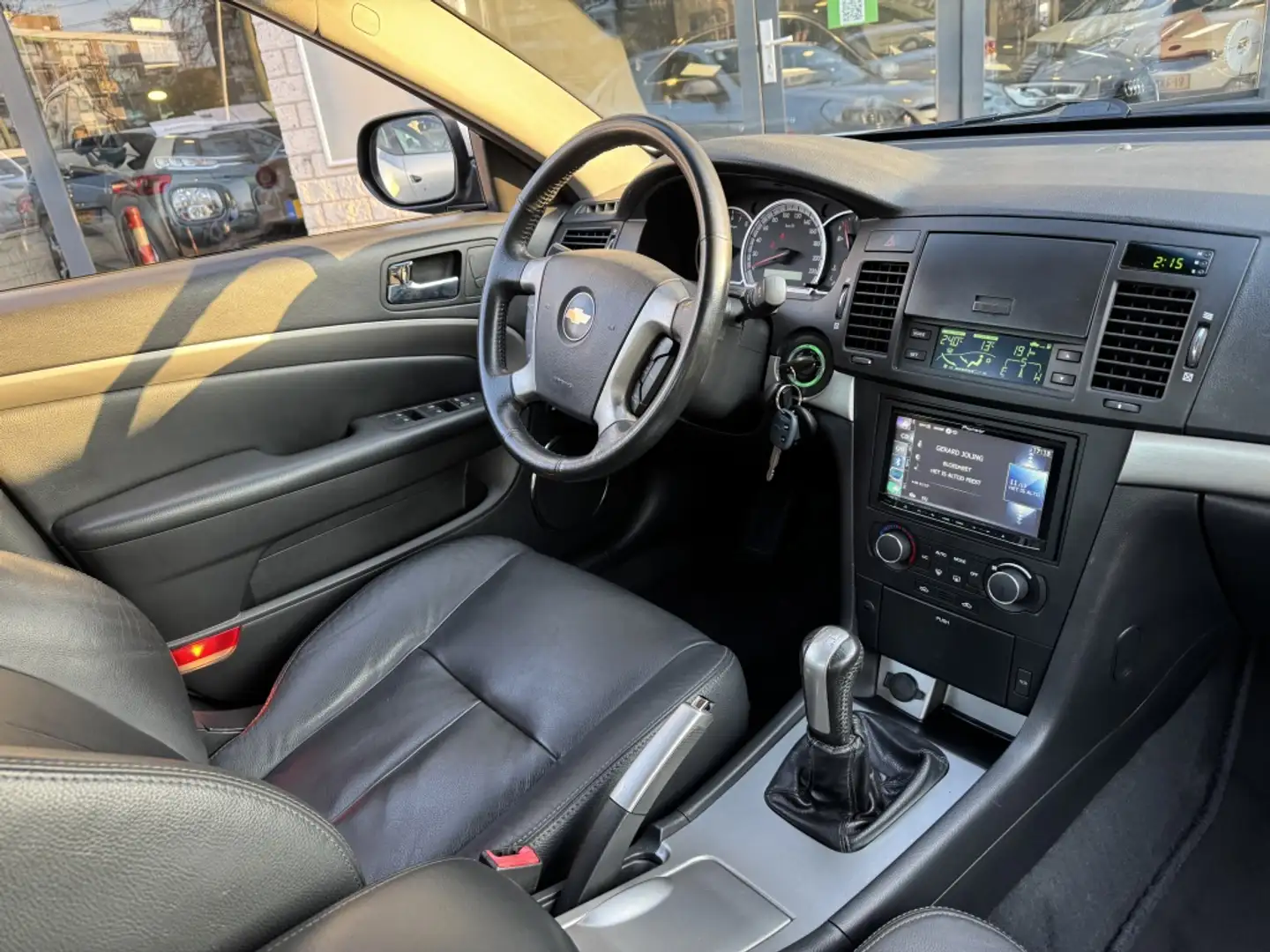 Chevrolet Epica 2.0i v6 Exec Leer Airco Navi Weinig KM NAP Grau - 2