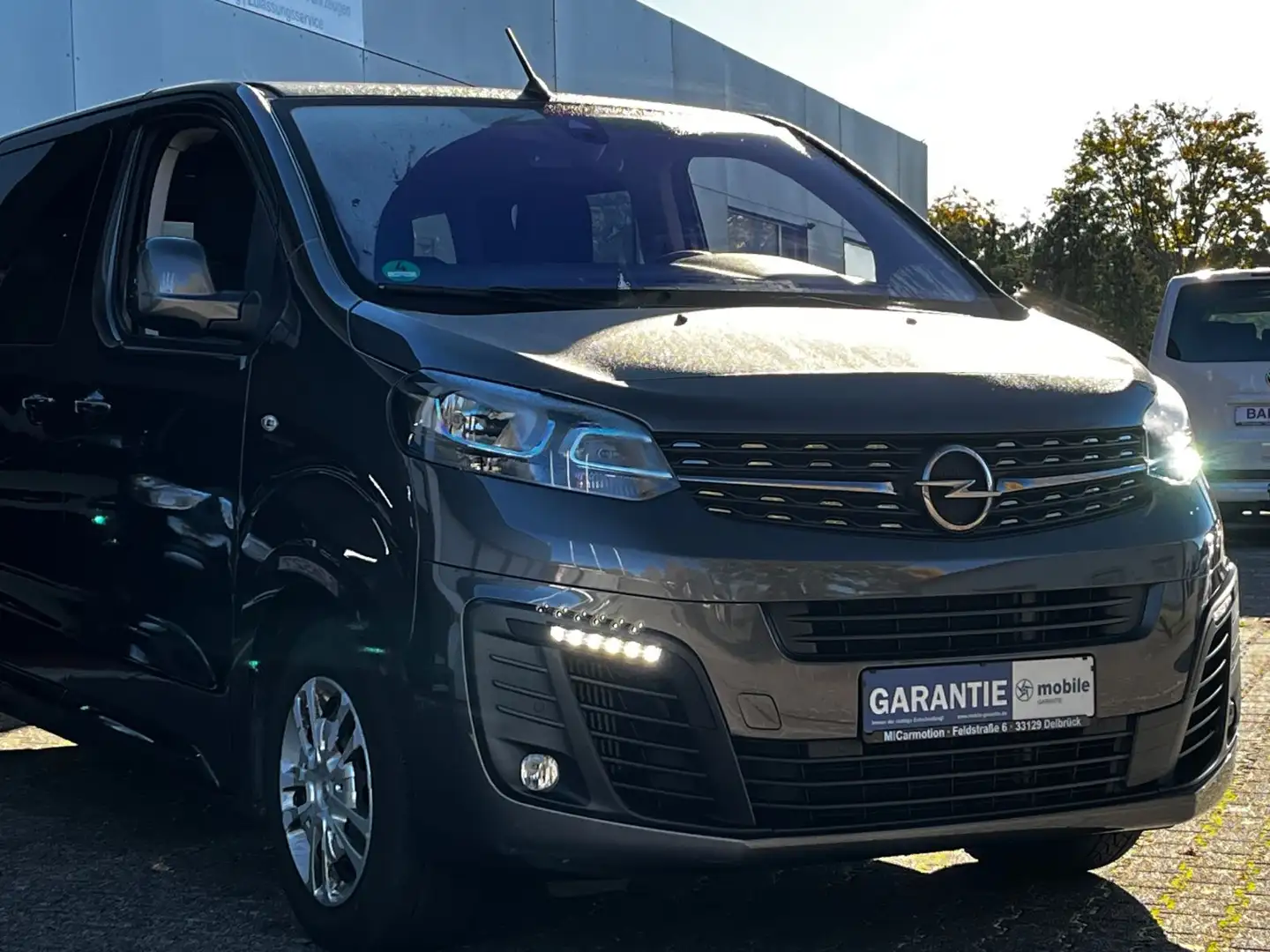 Opel Zafira Life Selection M 360 Grad Kamera/ KeyLess Grau - 2