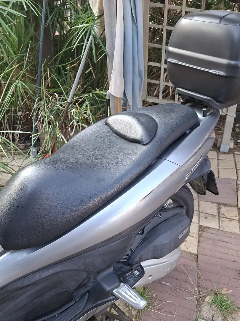 Honda PCX 125 Gris - 2