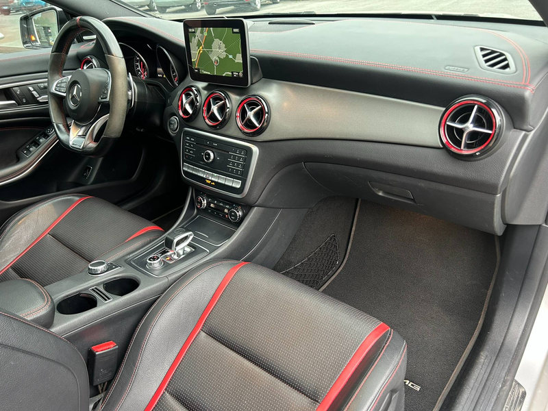 Mercedes-Benz CLA 45 AMG 4-Matic Shooting brake | Full AMG performance — photo 10