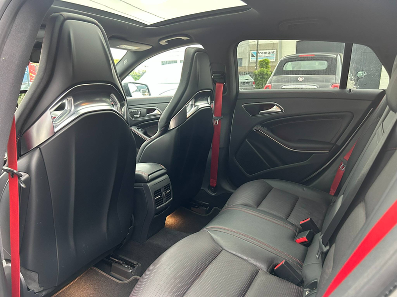 Mercedes-Benz CLA 45 AMG 4-Matic Shooting brake | Full AMG performance — photo 15