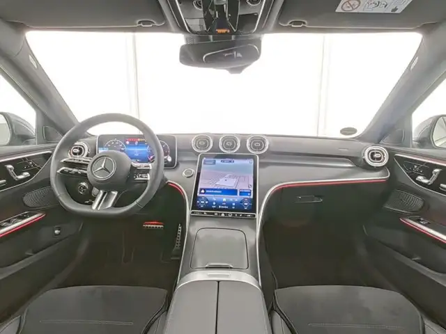Mercedes-Benz C-Class view 6