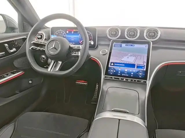 Mercedes-Benz C-Class view 5