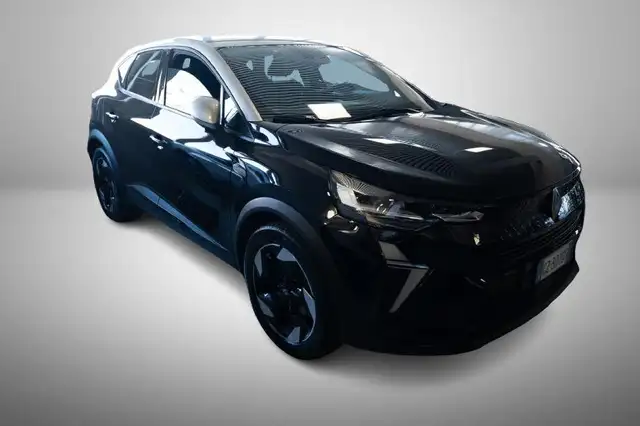 2025 Renault Captur in Black for sale