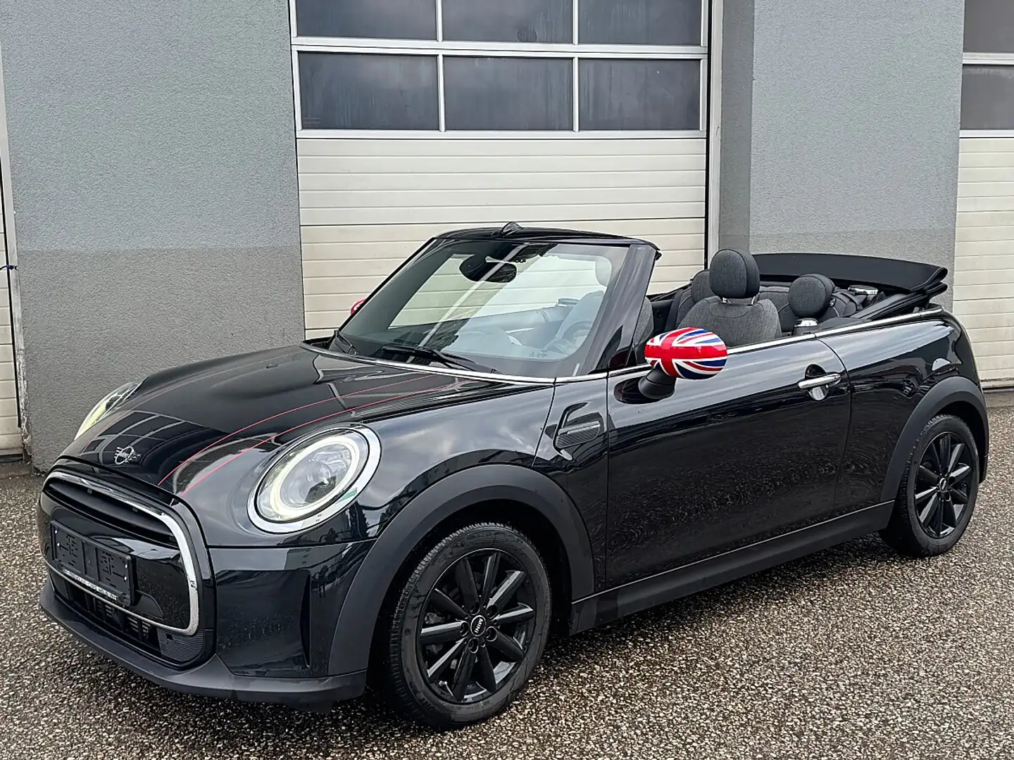 MINI Cooper Cabrio MINI Cooper Cabrio 1,5 Aut. Schwarz - 1