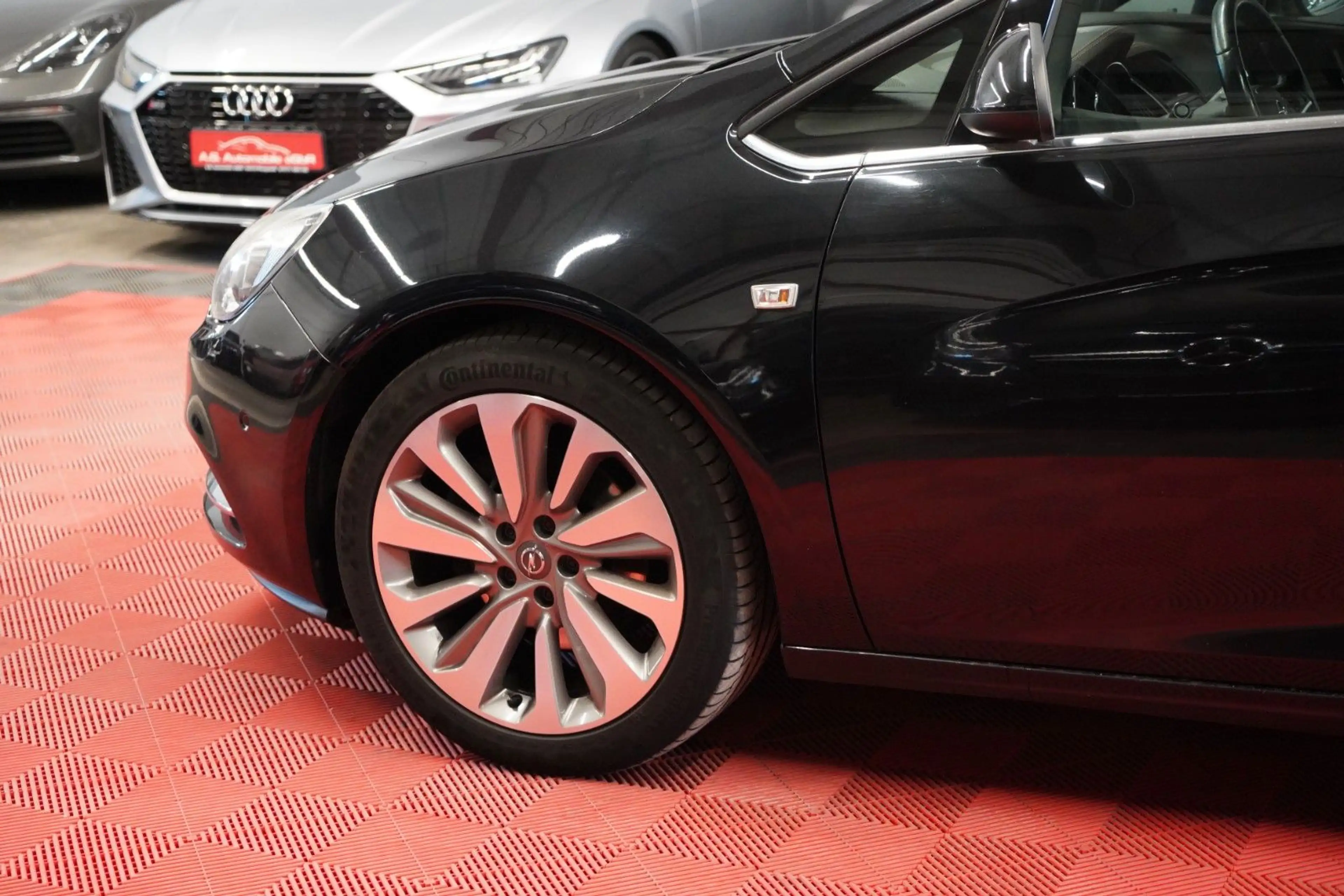 Opel Cascada 1.6 Turbo Innovation ecoFlex Unfallfrei — photo 14