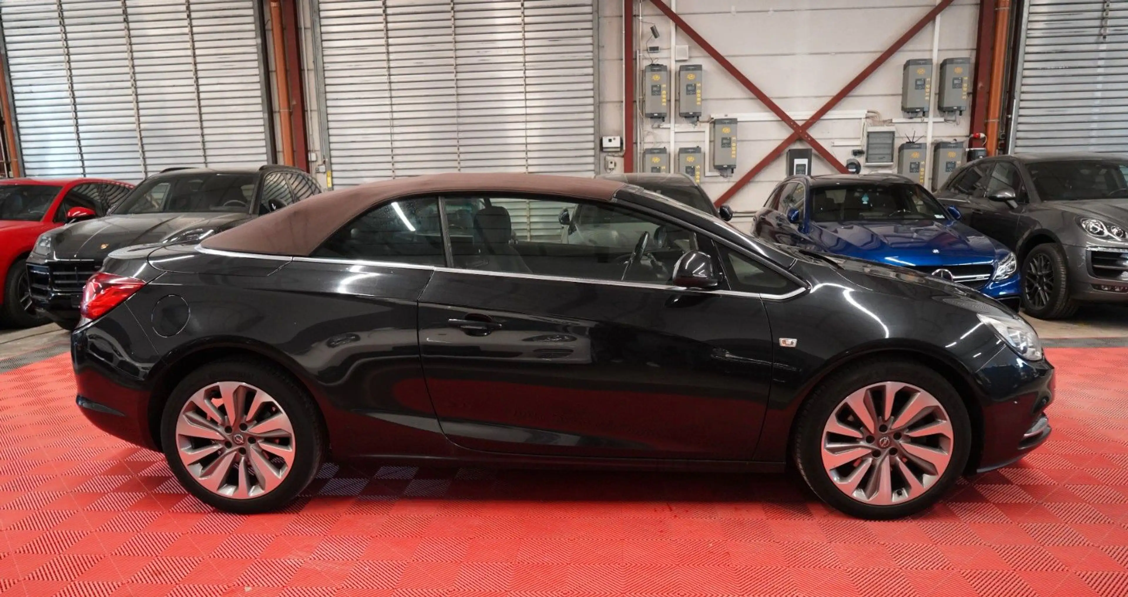 Opel Cascada 1.6 Turbo Innovation ecoFlex Unfallfrei — photo 6