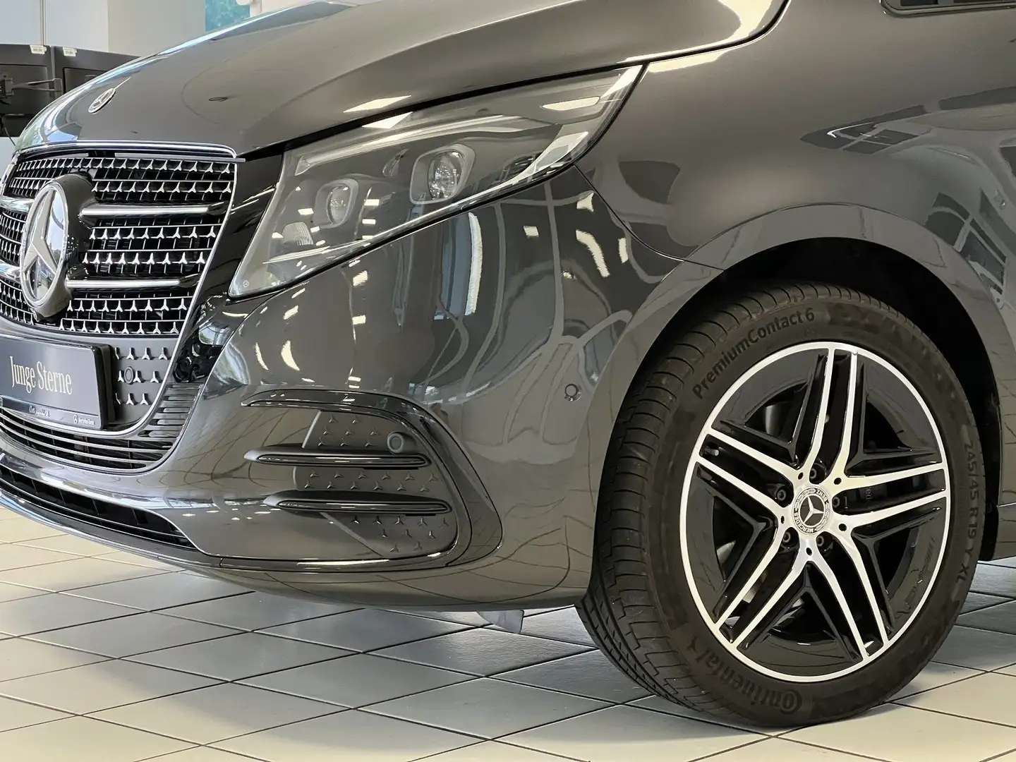 Mercedes-Benz V 250 V250d 4MATIC AMG lang Burmester+Pano+Nightp.+AHK Grau - 2