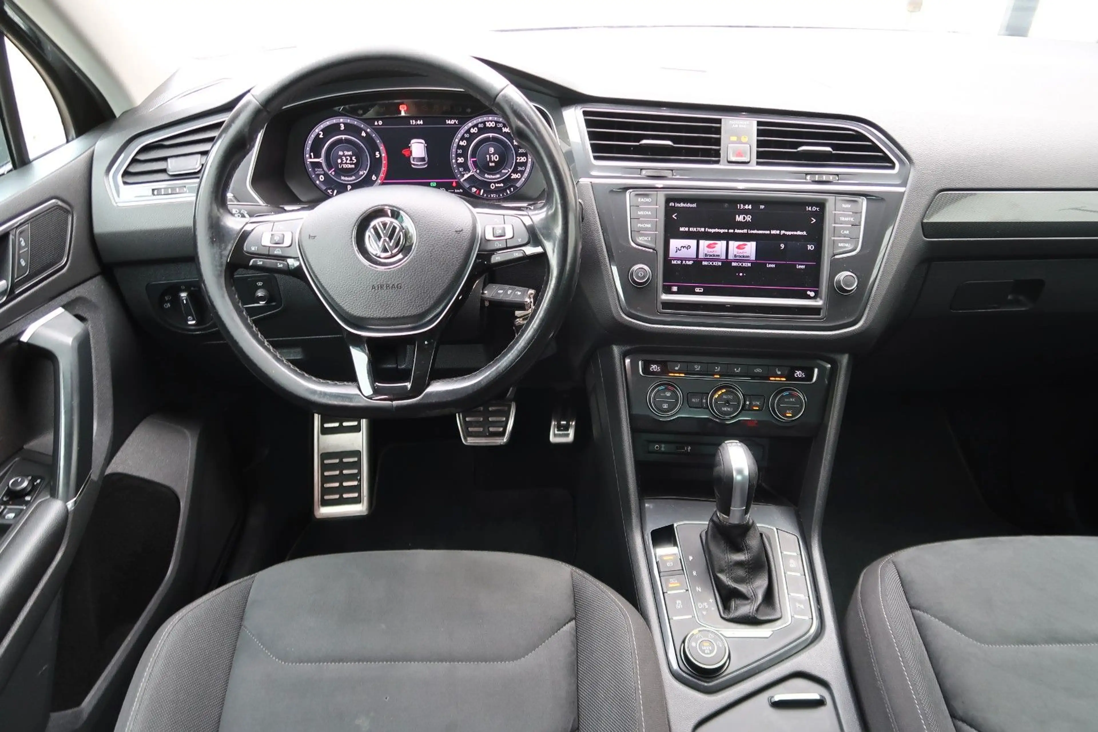 Volkswagen Tiguan Highline 4Motion|2.0 TDI|DSG|Virtual|ACC| — photo 13