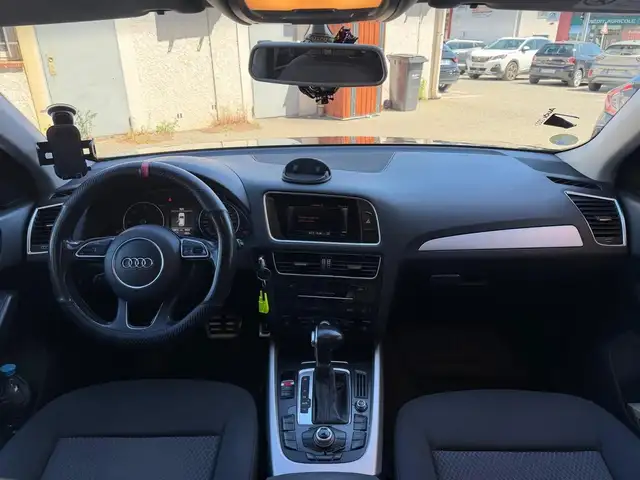Audi Q5 view 15