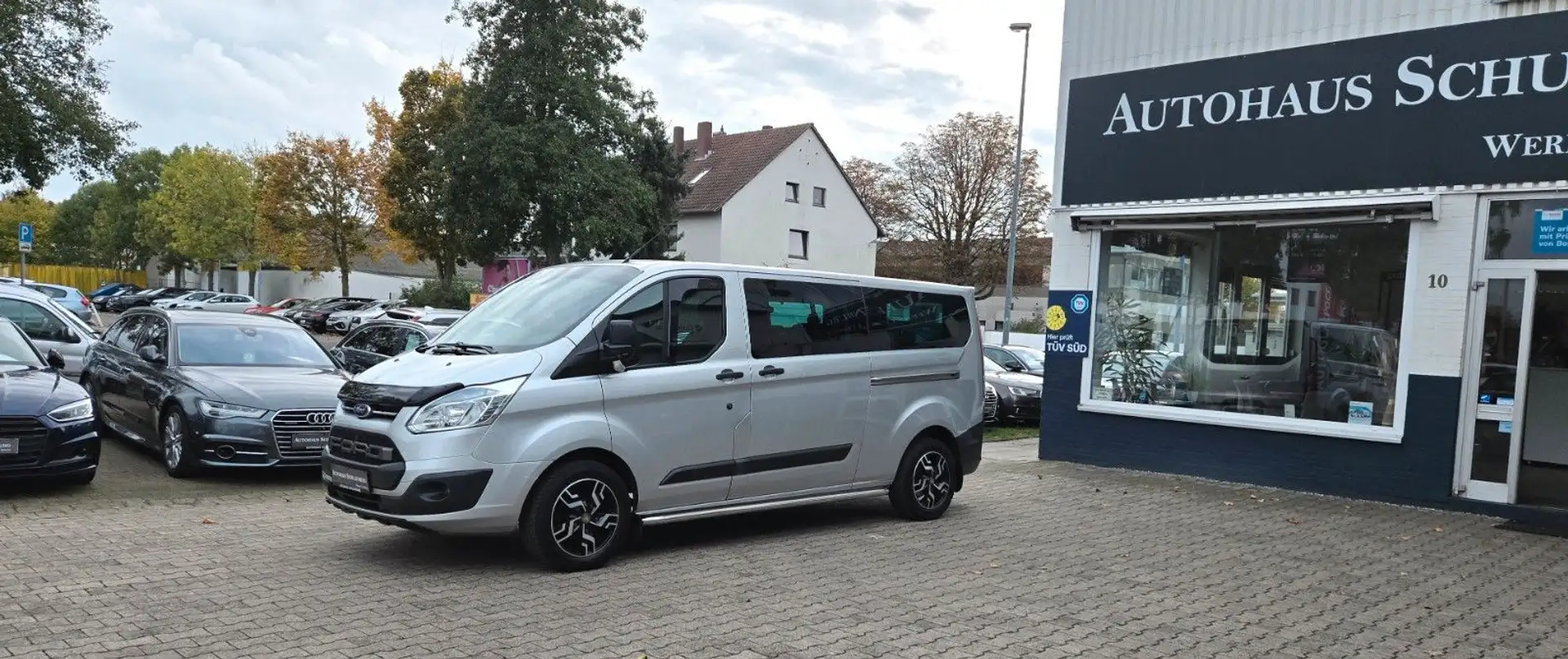 Ford Tourneo Custom Transit/Tourneo Custom 9-Sitzer Anhängerkupplung Silber - 2