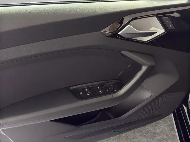 Audi A1 view 13