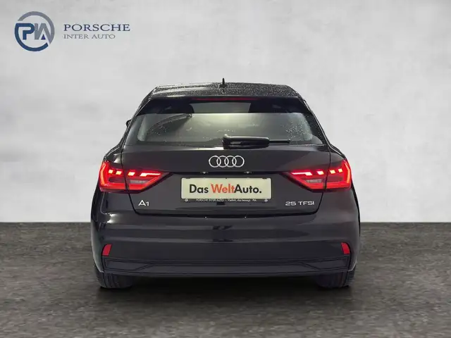 Audi A1 view 5