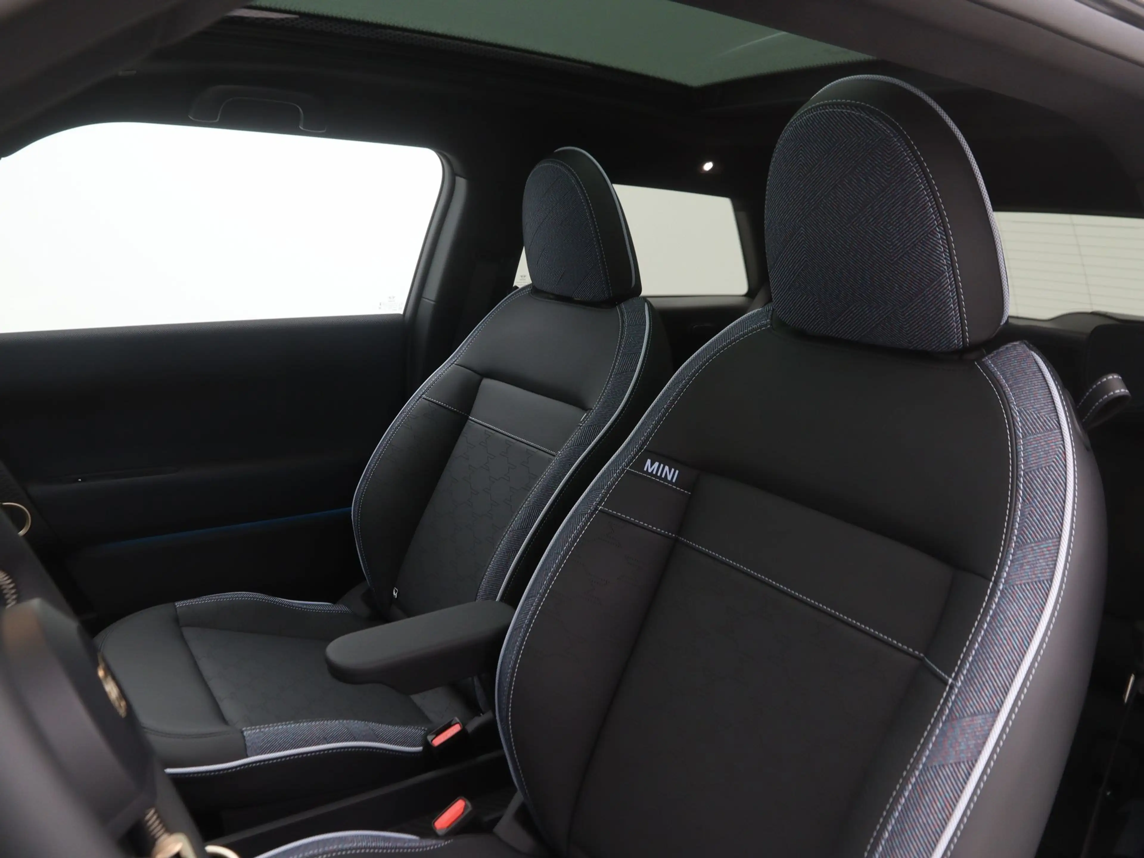 MINI Cooper E Classic Pakket L PRIVATE LEASE EUR 541,- (60 mnd/5 — photo 4
