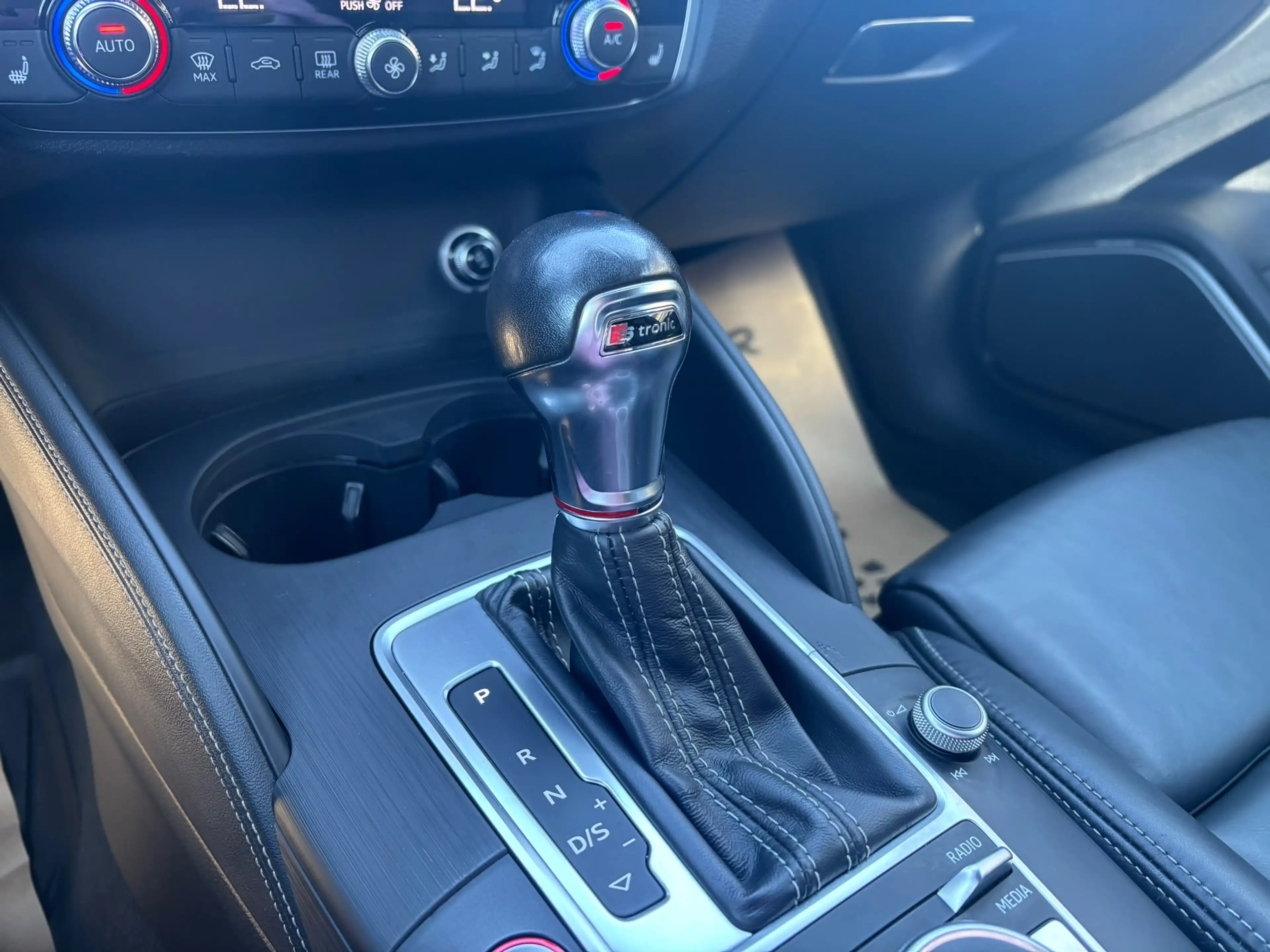 Audi S3 2.0 TFSI quattro*S-Tronic*VirtualCockpit* — photo 10