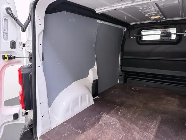 Peugeot Expert view 14