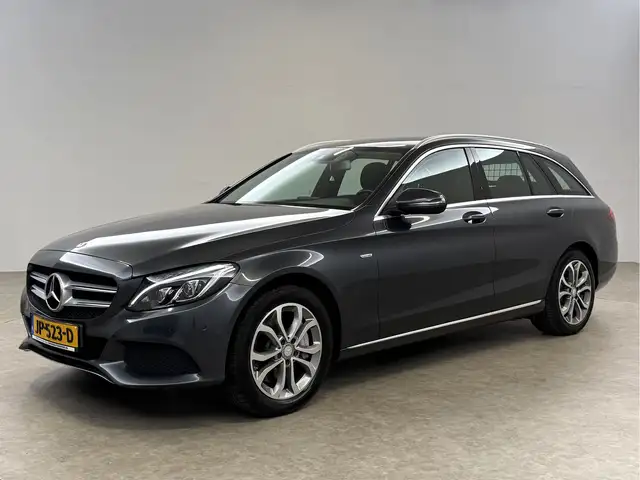 Mercedes-Benz C-Class view 8