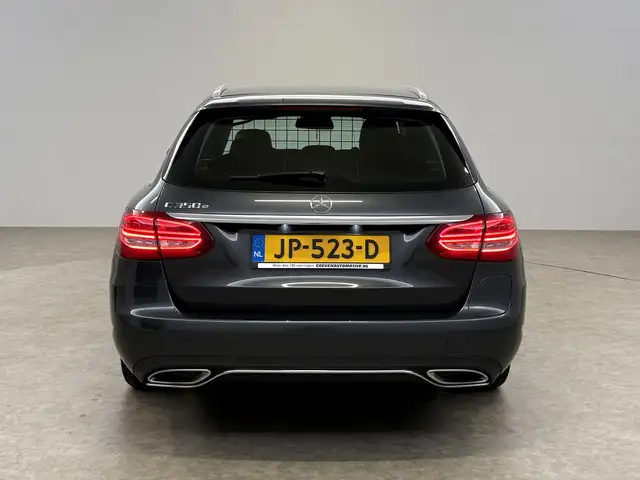 Mercedes-Benz C-Class view 12