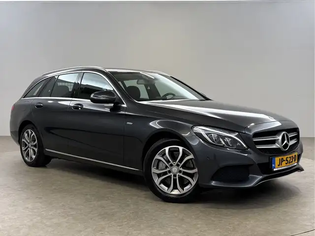 Mercedes-Benz C-Class view 6