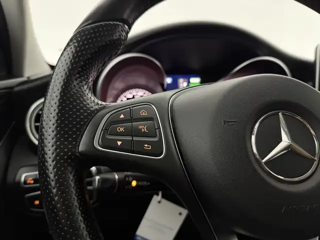 Mercedes-Benz C-Class view 24