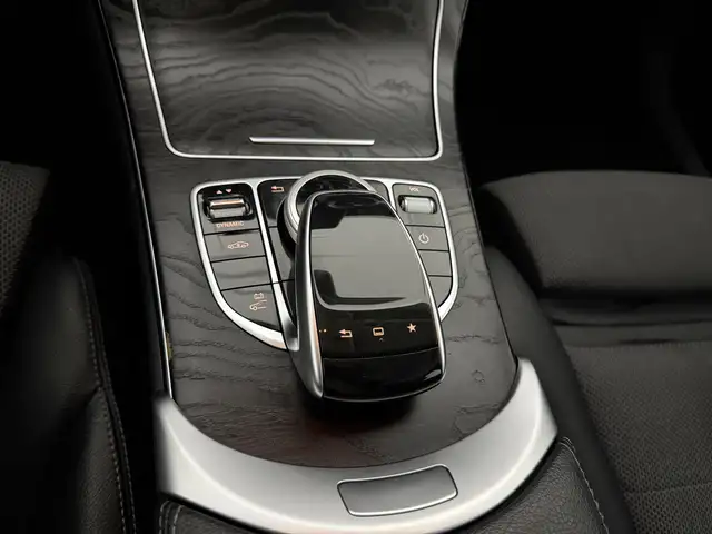 Mercedes-Benz C-Class view 30