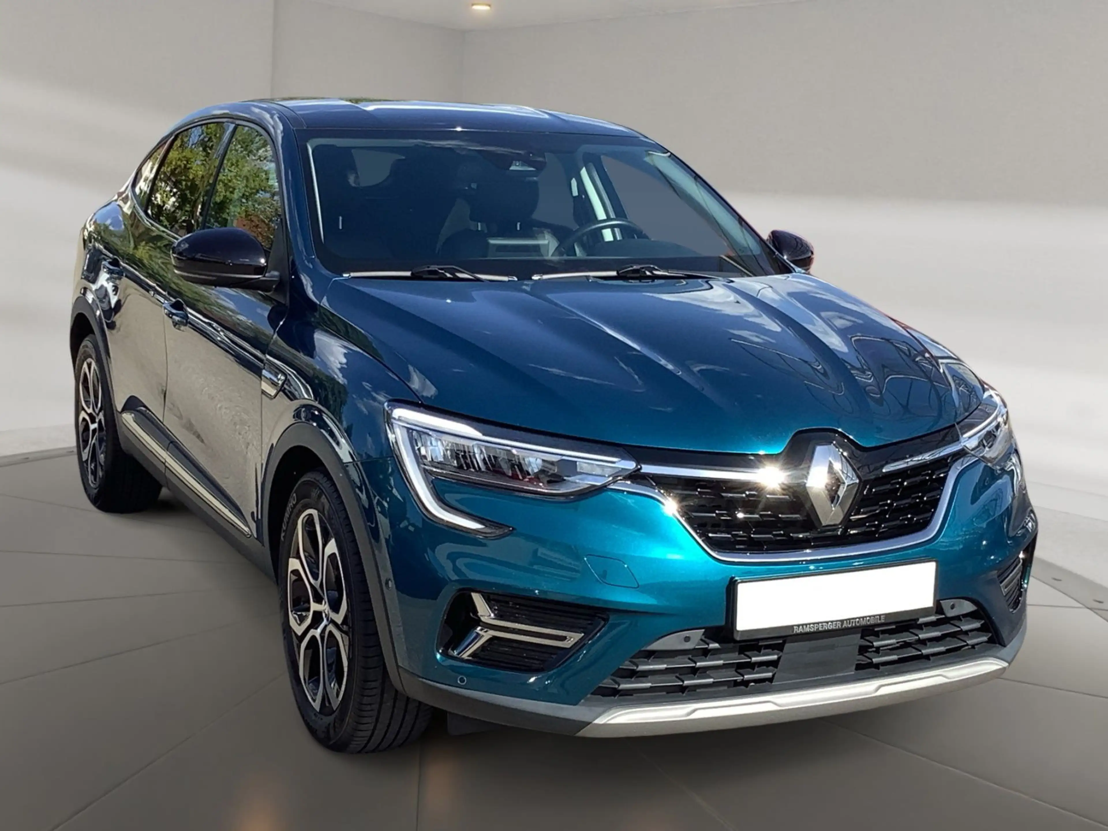 Renault Arkana 1.6l E-Tech Hybrid ACC LED Navi Kamera PD — photo 6
