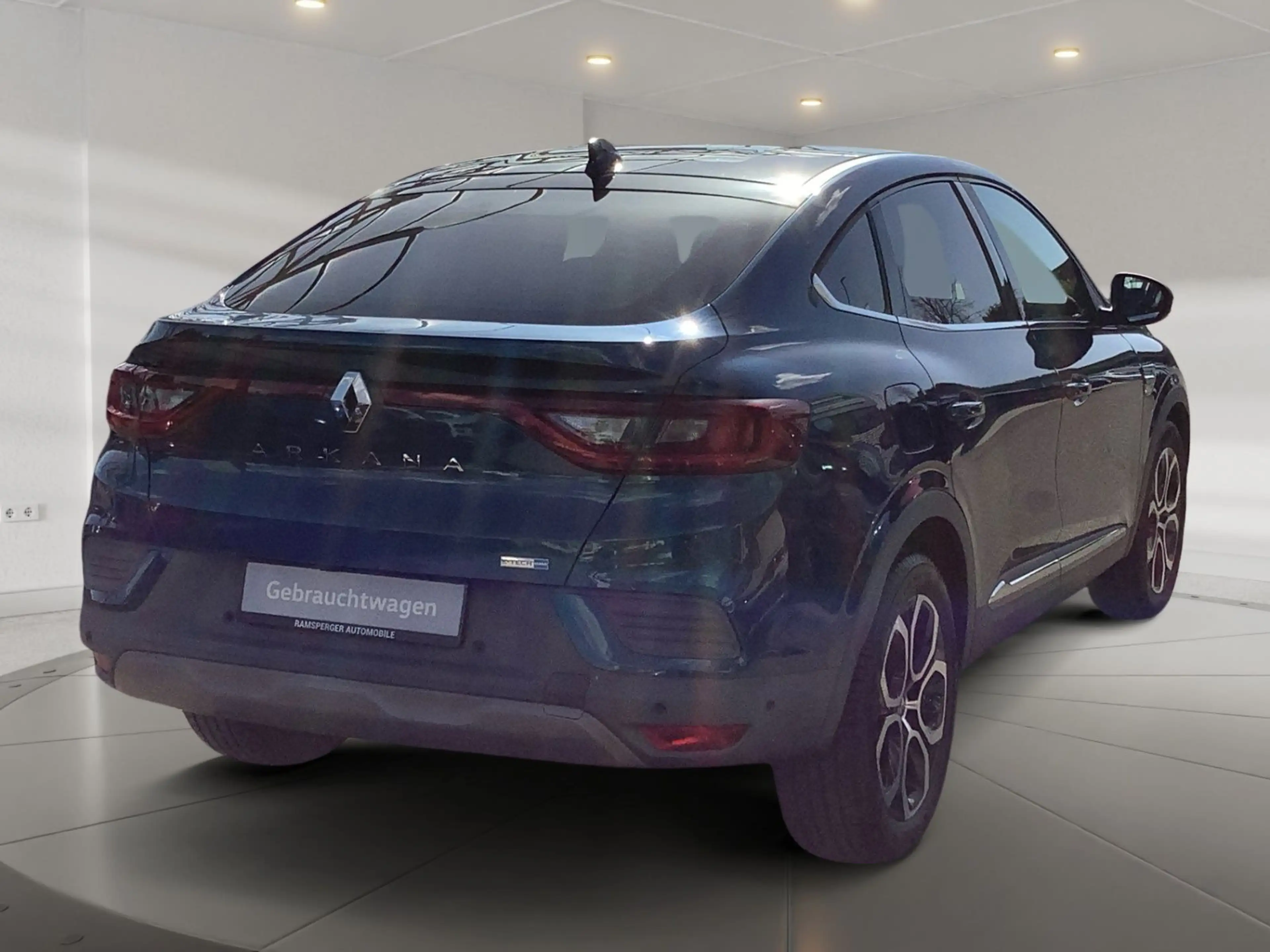 Renault Arkana 1.6l E-Tech Hybrid ACC LED Navi Kamera PD — photo 5
