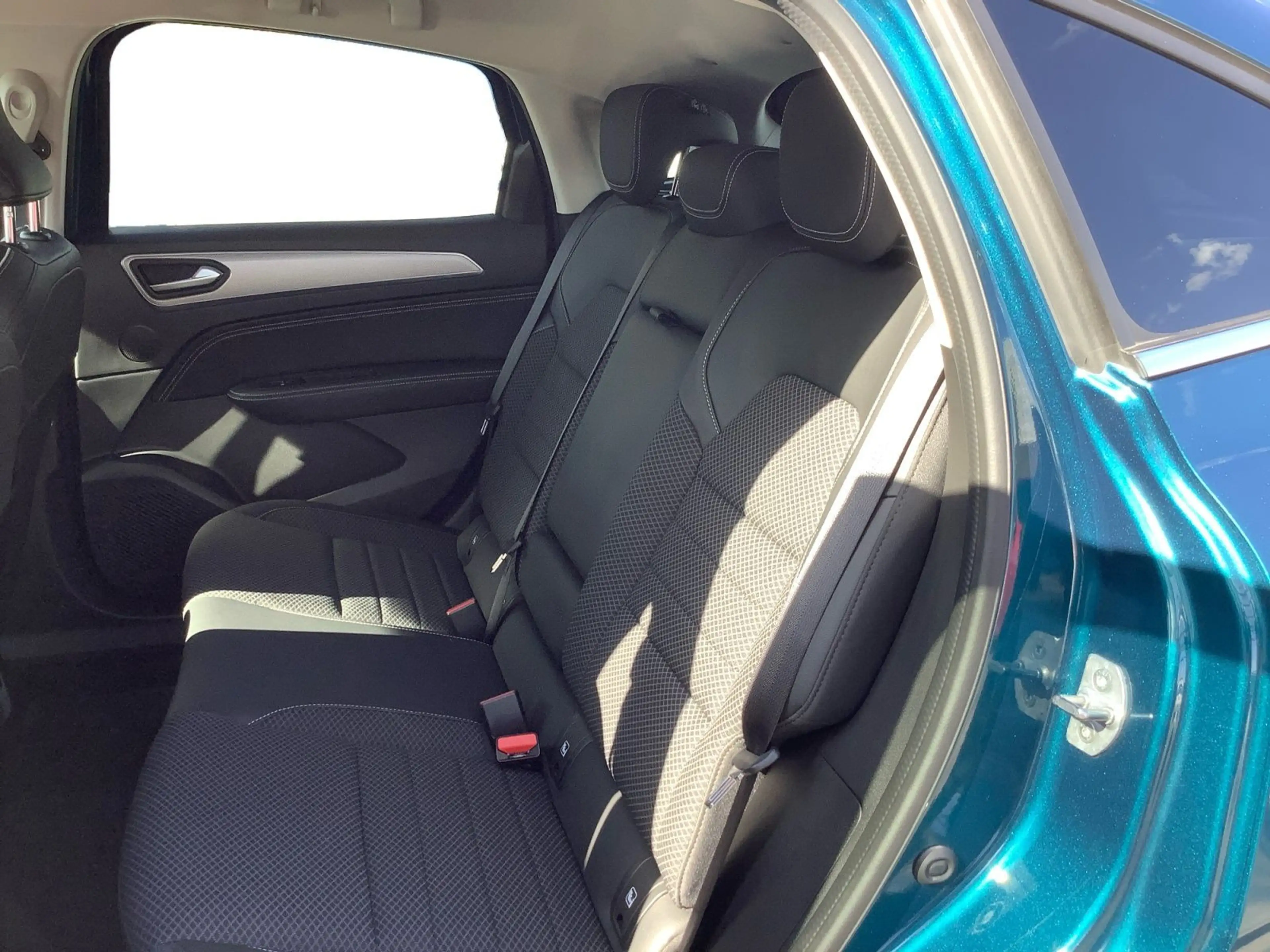 Renault Arkana 1.6l E-Tech Hybrid ACC LED Navi Kamera PD — photo 9