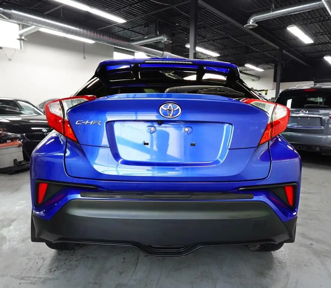 Toyota C-HR снимка Toyota C-HR